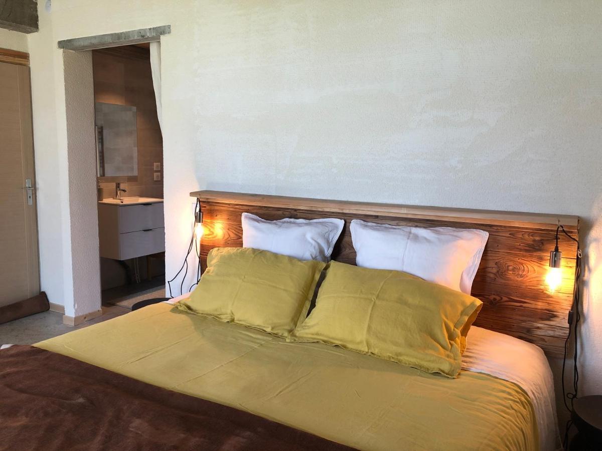 Cote Tiretaine Bed & Breakfast ออร์ซีนส์ ภายนอก รูปภาพ